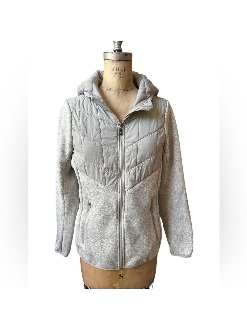 Kyodan outdoor lightweight coat size M gray Retails $99 EUC
